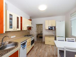 Pronájem bytu 4+1, Trutnov - Střední Předměstí, Papírenská, 88 m2