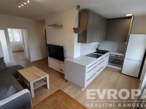 Pronájem bytu 2+kk, Praha - Záběhlice, Hrusická, 46 m2