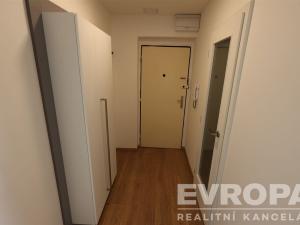 Pronájem bytu 2+kk, Praha - Záběhlice, Hrusická, 46 m2