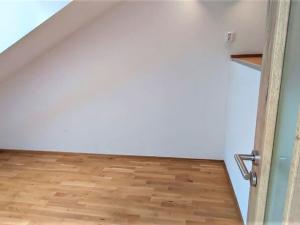 Pronájem bytu 3+kk, Třebíč, Martinské nám., 79 m2