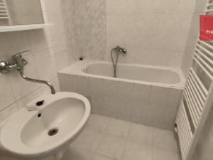 Pronájem bytu 2+1, Teplice, Americká, 68 m2