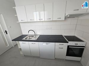 Pronájem bytu 2+1, Plzeň - Východní Předměstí, náměstí Generála Píky, 53 m2
