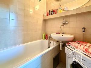 Pronájem bytu 2+1, Praha - Hostivař, Tenisová, 56 m2