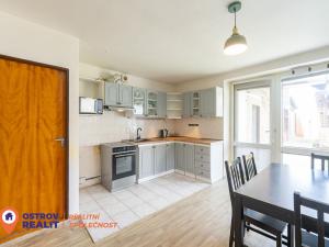 Prodej rodinného domu, Hluk, Mladá, 211 m2