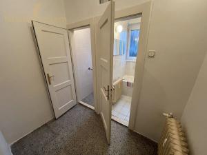 Prodej bytu 3+1, Ostrava, Šrobárova, 75 m2