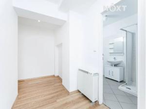 Prodej bytu 2+kk, Praha - Vysočany, Novovysočanská, 55 m2