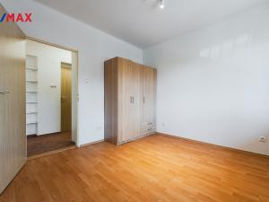 Pronájem bytu 3+1, Praha - Hloubětín, Horoušanská, 61 m2