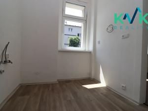 Prodej bytu 1+1, Karlovy Vary, Závodu míru, 29 m2