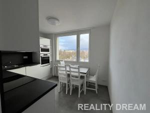 Pronájem bytu 2+1, Liberec, nám. Tržní, 71 m2
