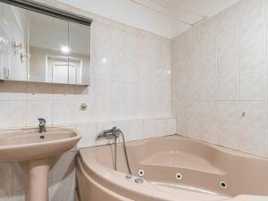 Prodej bytu 4+1, Praha - Modřany, Pertoldova, 93 m2