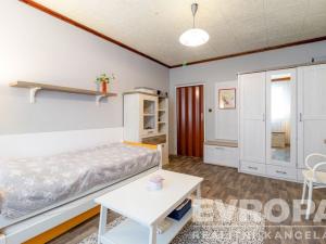Prodej bytu 3+1, Praha - Kamýk, Rabyňská, 85 m2