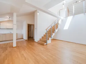 Pronájem bytu 4+kk, Praha - Smíchov, V lesíčku, 125 m2