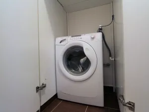 Pronájem bytu 1+kk, Praha - Karlín, Hybešova, 36 m2