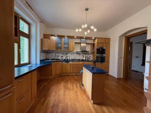 Pronájem bytu 4+1, Chomutov, Čelakovského, 150 m2