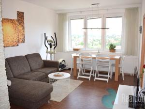 Pronájem bytu 3+1, Český Krumlov, Sídliště Plešivec, 73 m2