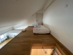 Pronájem bytu 1+kk, Praha - Vršovice, Karpatská, 35 m2