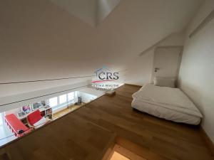 Pronájem bytu 1+kk, Praha - Vršovice, Karpatská, 35 m2