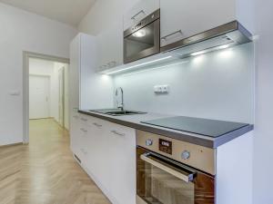 Pronájem bytu 1+kk, Praha, Myslíkova, 43 m2