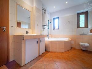 Prodej rodinného domu, České Budějovice - České Budějovice 6, Dukelská, 180 m2