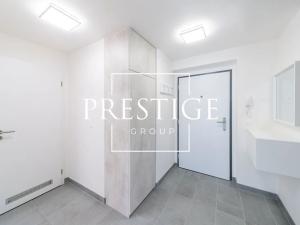 Pronájem bytu 2+kk, Praha - Karlín, Sokolova, 65 m2