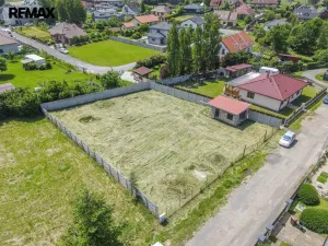 Prodej pozemku pro bydlení, Křenice, 1043 m2