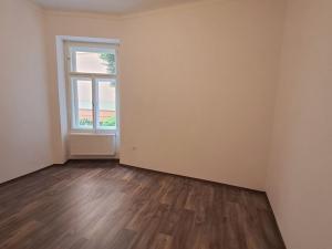 Prodej bytu 4+1, Karlovy Vary, Zámecký vrch, 118 m2