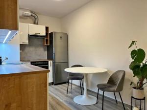 Pronájem bytu 2+kk, Praha - Ďáblice, Oldřichovská, 48 m2