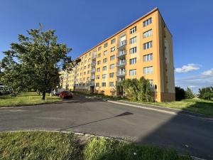 Pronájem bytu 1+1, Chomutov, Zadní Vinohrady, 36 m2
