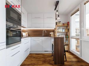 Pronájem bytu 3+1, Praha - Strašnice, Pod strání, 66 m2