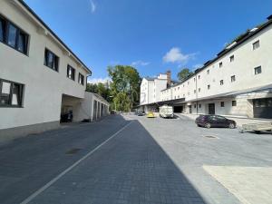 Pronájem kanceláře, Jindřichův Hradec, U Dolního Skrýchova, 97 m2