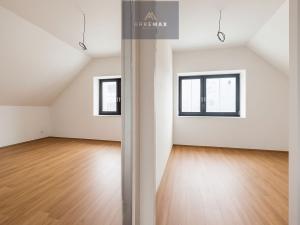 Prodej rodinného domu, Staříč, 240 m2