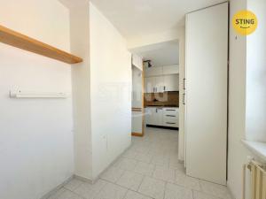 Pronájem bytu 3+1, Třebíč, Kmochova, 77 m2