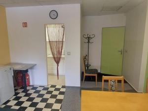 Pronájem kanceláře, Valašské Meziříčí, Mostní, 92 m2