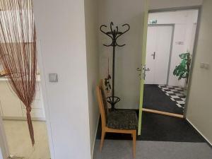 Pronájem kanceláře, Valašské Meziříčí, Mostní, 92 m2