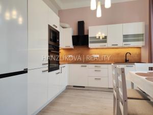 Pronájem bytu 2+1, České Budějovice - České Budějovice 7, Komenského, 75 m2