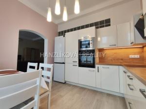Pronájem bytu 2+1, České Budějovice - České Budějovice 7, Komenského, 75 m2