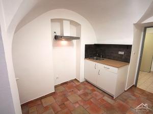 Prodej bytu 2+1, Jihlava, Křížová, 70 m2