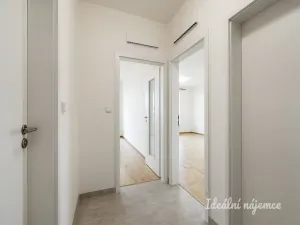 Pronájem bytu 2+kk, Praha - Dolní Počernice, Černodolská, 62 m2