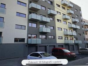 Pronájem garáže, Pardubice - Zelené Předměstí, Hronovická, 20 m2