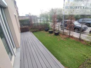 Pronájem bytu 1+kk, Praha - Strašnice, Strančická, 27 m2