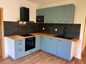 Prodej bytu 3+1, Liberec, Seniorů, 88 m2