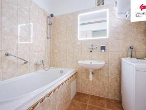 Prodej bytu 2+1, Nepomuk, Lesnická, 61 m2