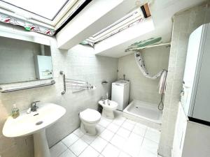 Pronájem bytu 3+kk, Praha - Střešovice, Pod Andělkou, 118 m2