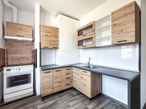 Pronájem bytu 2+1, Chomutov, Mostecká, 48 m2
