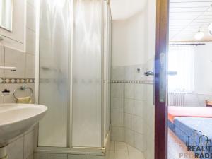 Pronájem atypického bytu, Praha - Dolní Chabry, 22 m2
