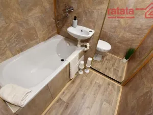 Pronájem bytu 1+1, Jirkov, Červenohrádecká, 35 m2
