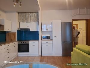 Pronájem bytu 2+kk, Praha - Dejvice, Lindleyova, 50 m2