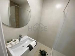 Prodej bytu 3+kk, Praha - Kamýk, Olbramovická, 68 m2