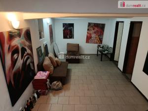 Pronájem obchodního prostoru, Praha - Košíře, Plzeňská, 73 m2
