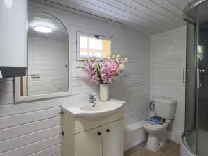 Prodej rodinného domu, Roztoky, V Chatách, 70 m2